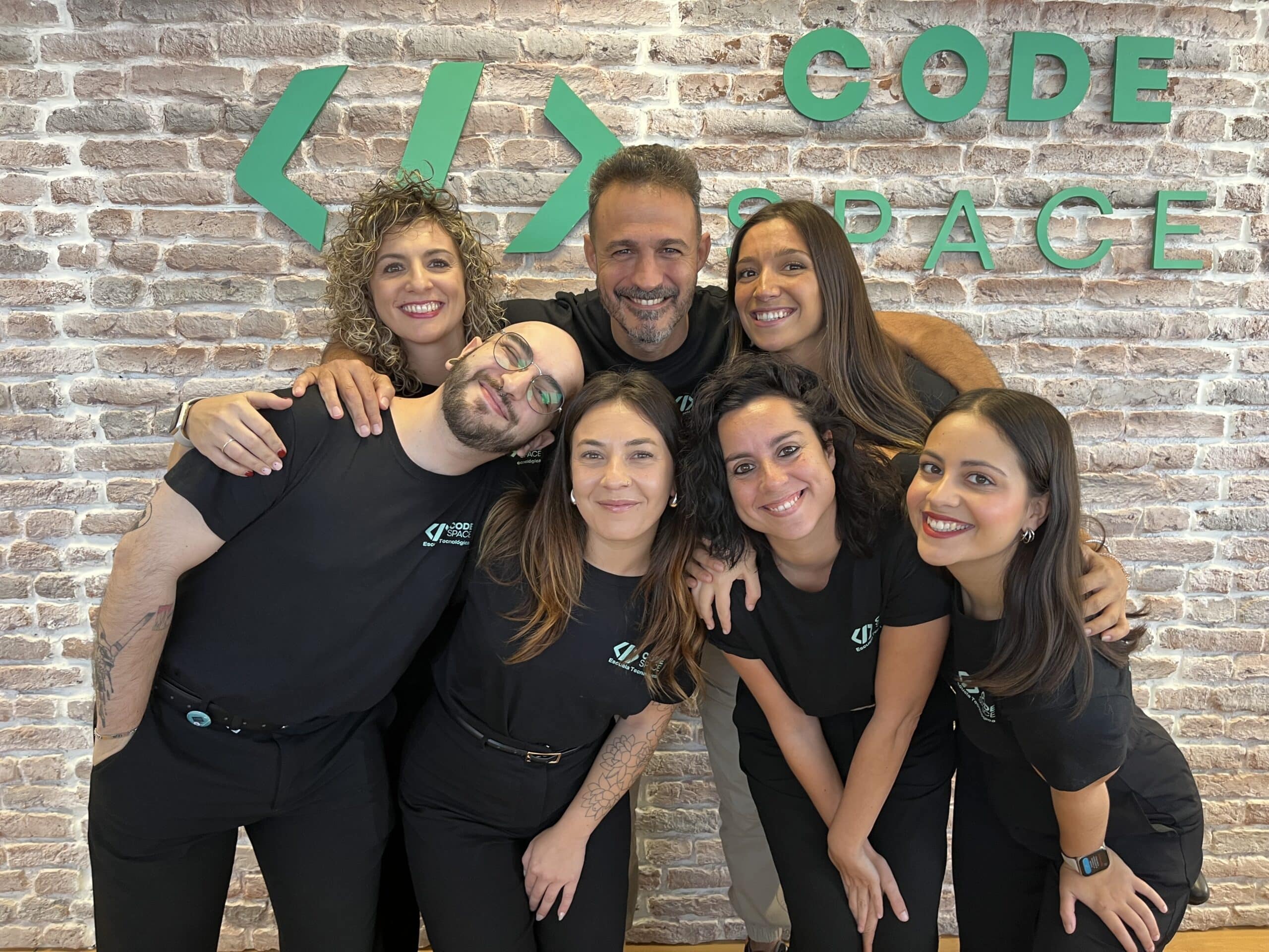 Fotografía del equipo de CODE SPACE